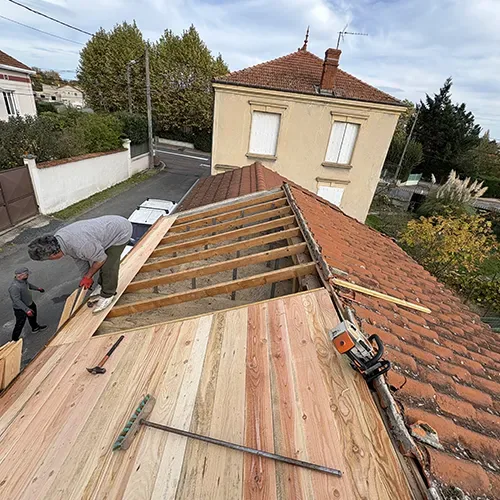 Réalisation MTZ Couverture : reparation toiture charpente
